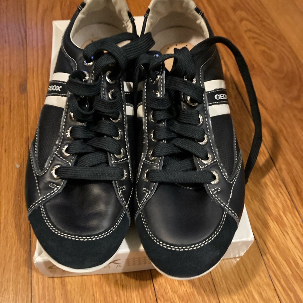 Geox Men's Black and White Lace-Up Shoes
